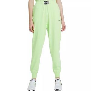 New🌿 Nike Sportswear Washed Pants